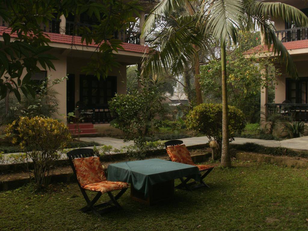 Hotel Parkland Sauraha Εξωτερικό φωτογραφία