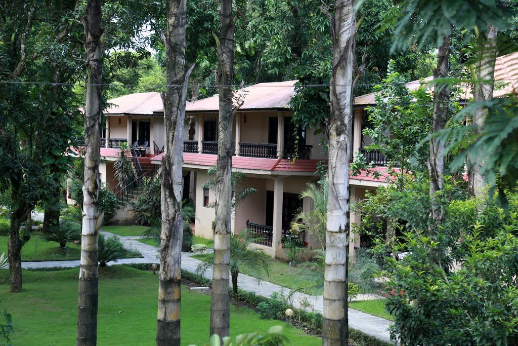 Hotel Parkland Sauraha Εξωτερικό φωτογραφία
